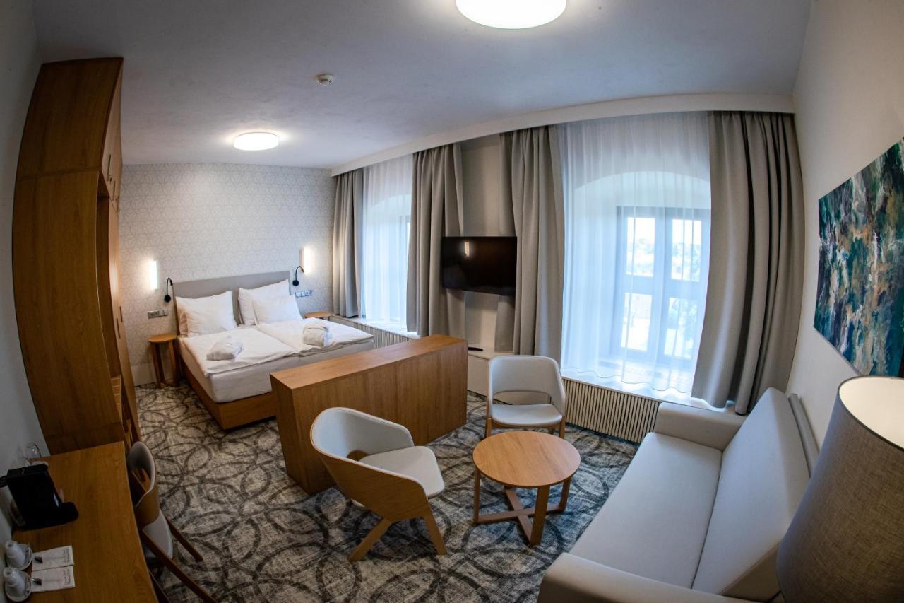 Hotel Zamek Třešť Exterior foto